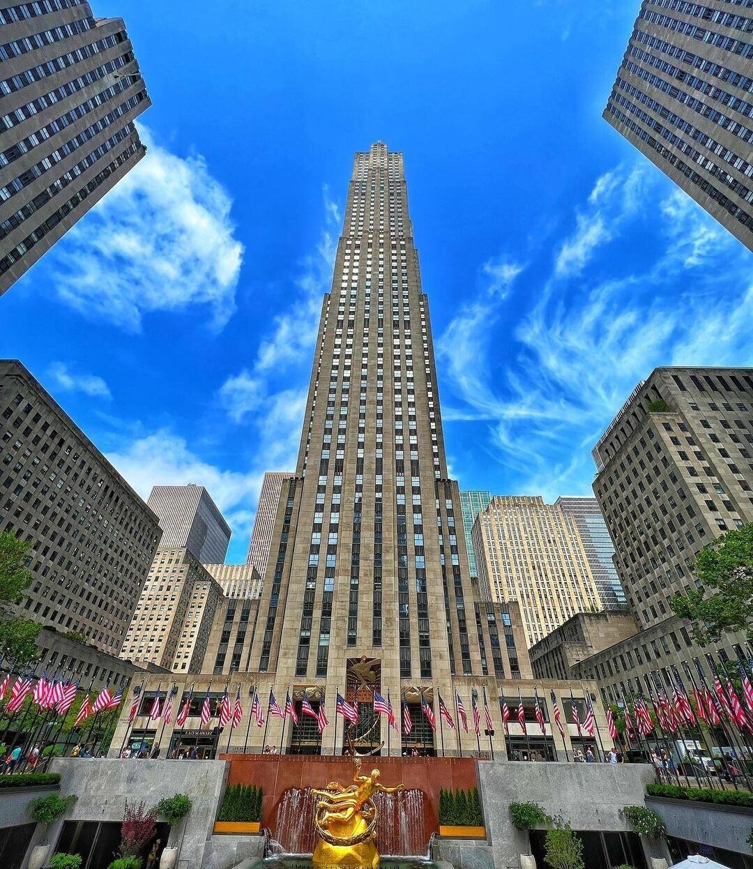 Rockerfeller center Building Outside View