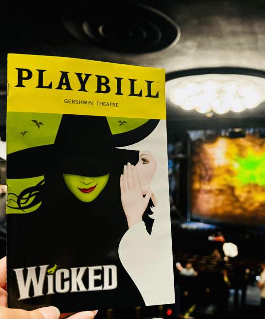 Wicked Live Gershwin Theatre - Image by JTTucker